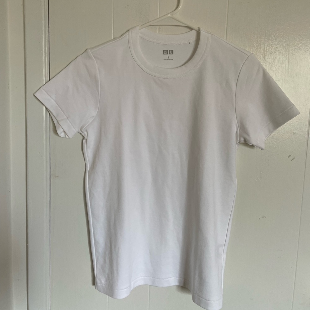 Uniqlo Supima Cotton Crew Neck T-shirt